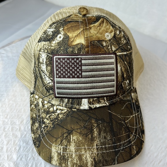 American Flag Camo Trucker Hat Mesh SnapBack Cap - Picture 5 of 8